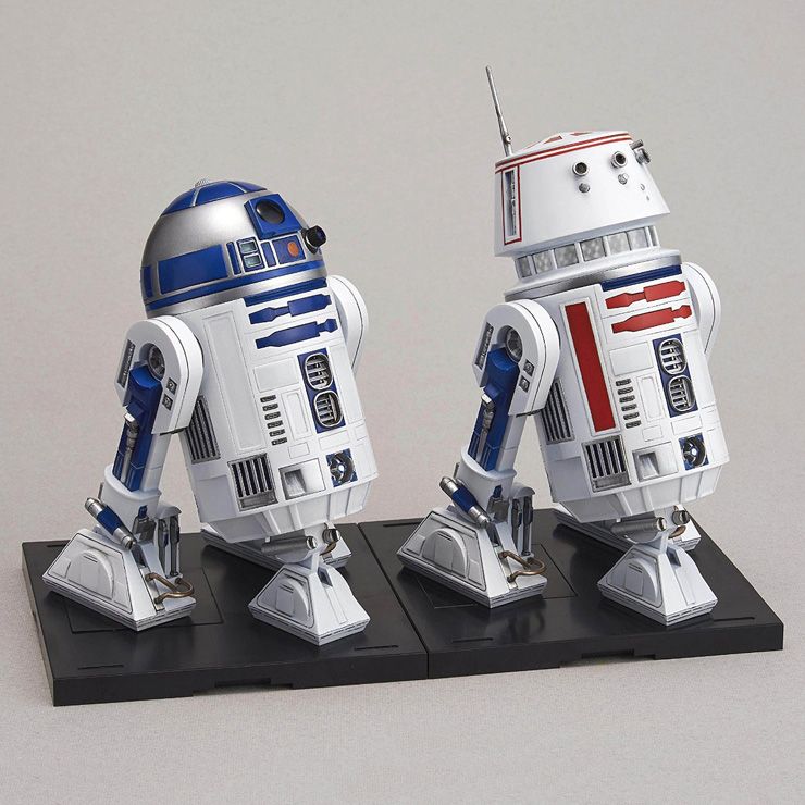 Bandai Star Wars 1/12 Scale - R2-D2 & R5-D4