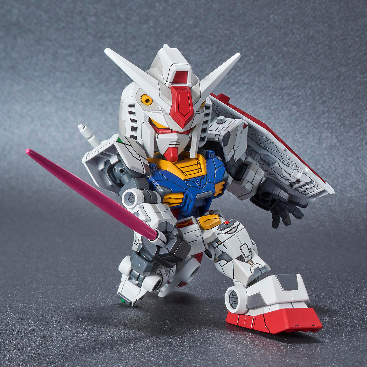 Premium Bandai SD GUNDAM CROSS SILHOUETTE RX-78F00 GUNDAM