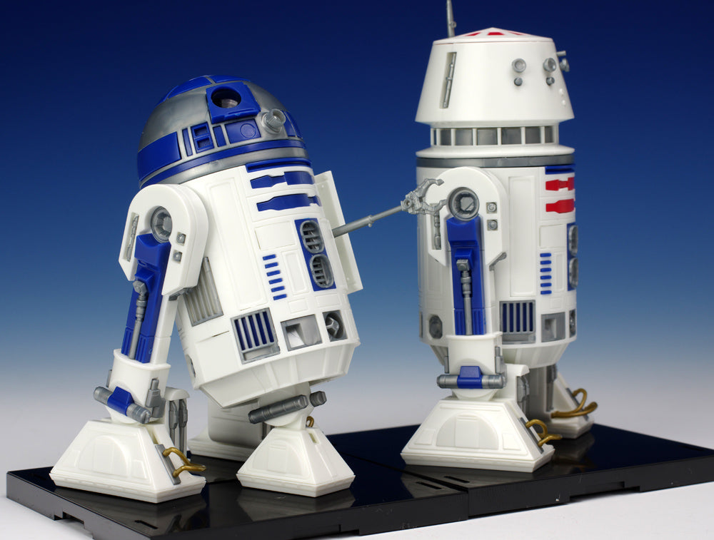 Bandai Star Wars 1/12 Scale - R2-D2 & R5-D4