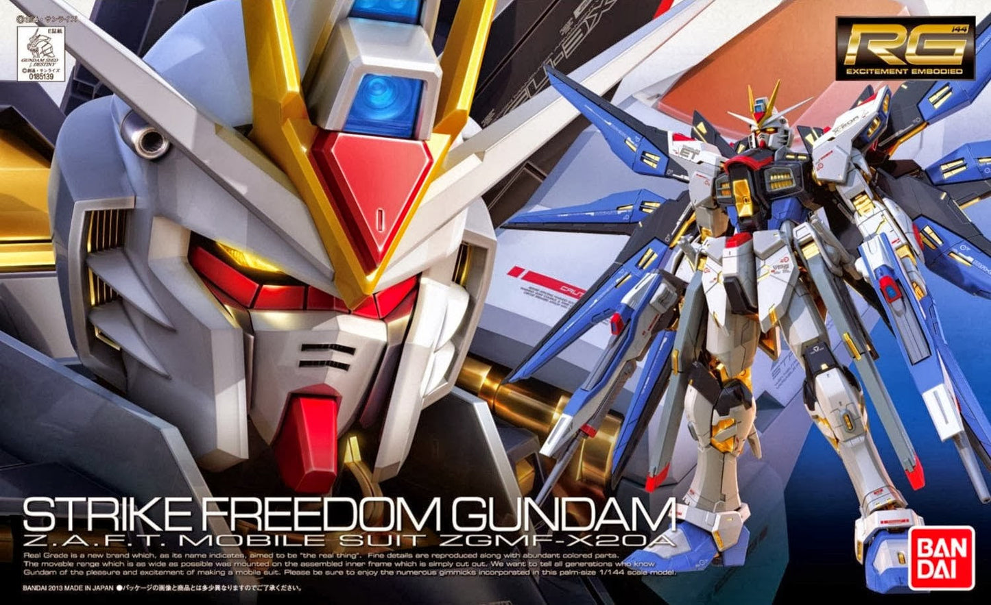 Bandai Hobby #05 Freedom Gundam 1/144 Real Grade