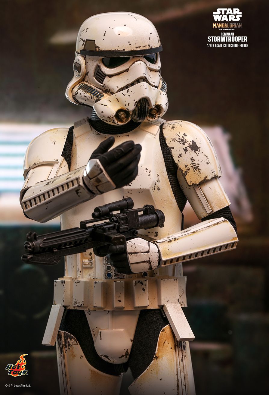 Remnant Stormtrooper - Sixth Scale Figure by Hot Toys