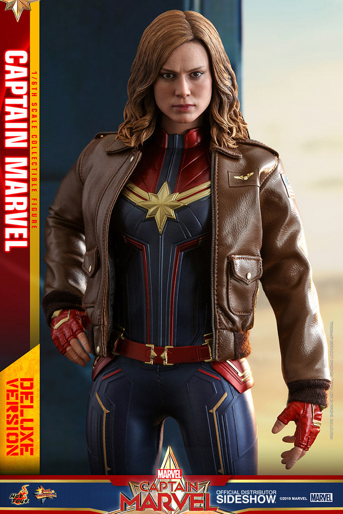 Captain Marvel Deluxe Version - Marvel's Captain Marvel - Sixth Scale Figure by Hot Toys