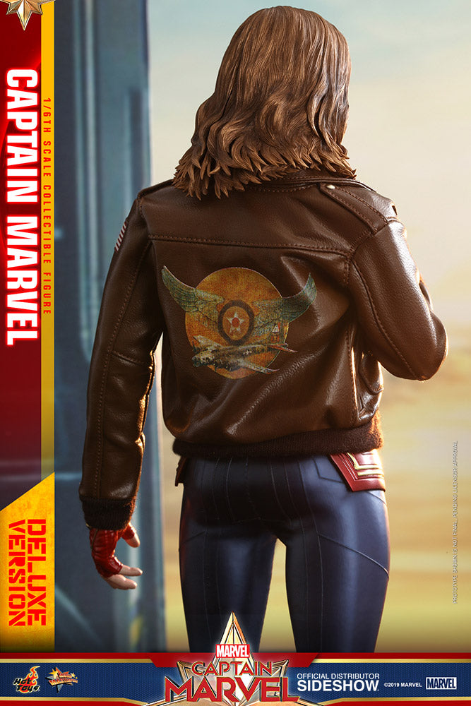 Captain Marvel Deluxe Version - Marvel's Captain Marvel - Sixth Scale Figure by Hot Toys