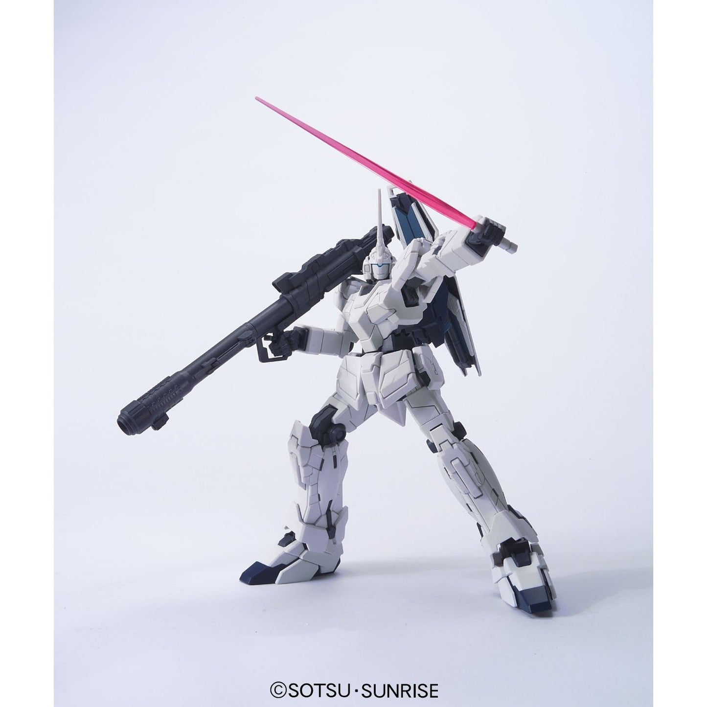 HGUC 1/144 #101 RX-0 Unicorn Gundam [Unicorn Mode]