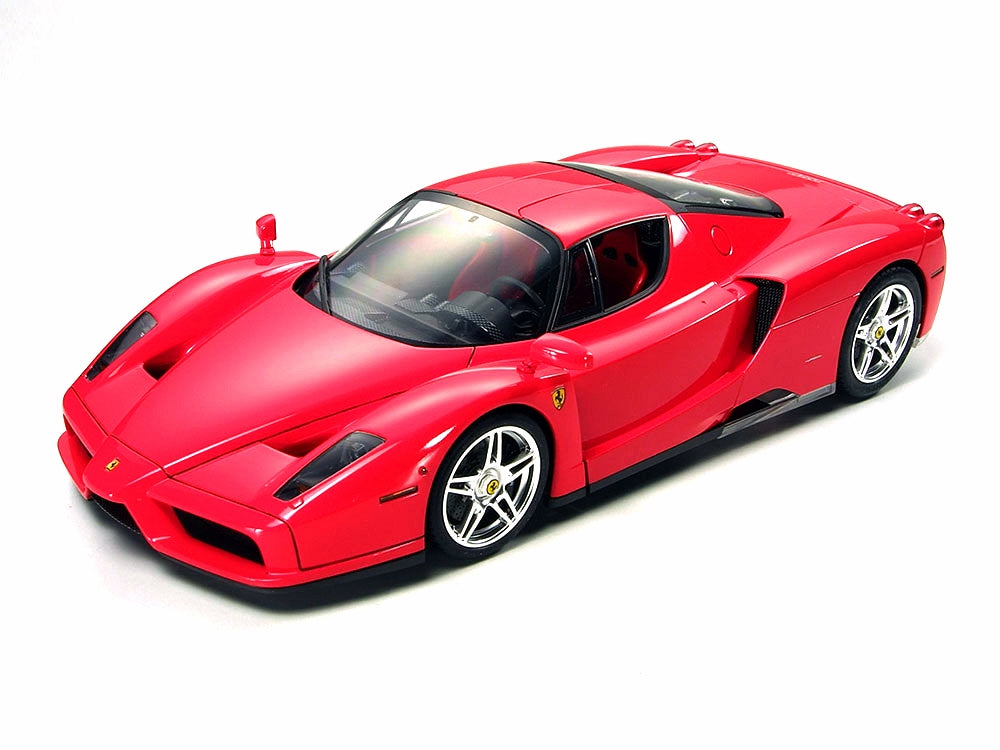 1/24 Tamiya Enzo Ferrari (Red Version)
